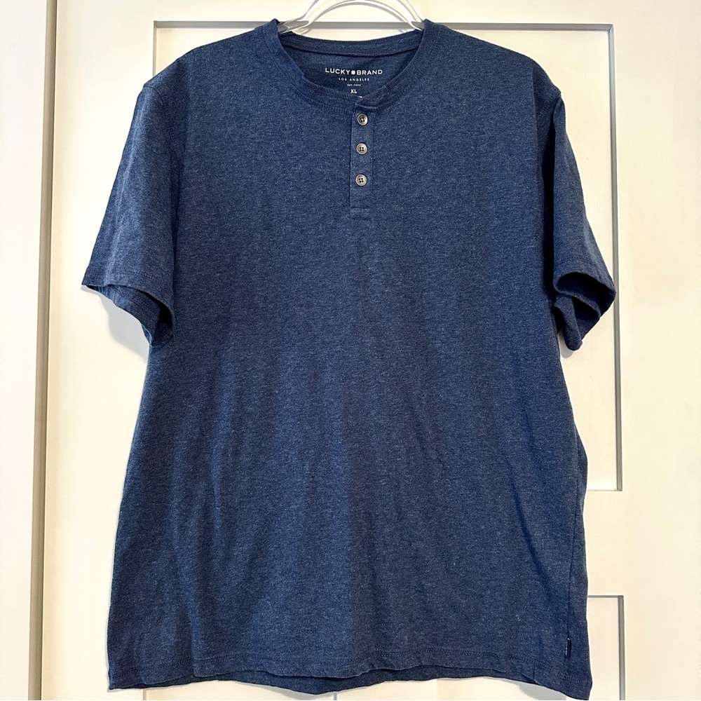 Lucky Brand Men's Heather Blue Short Sleeve Henley Shirt • XLarge